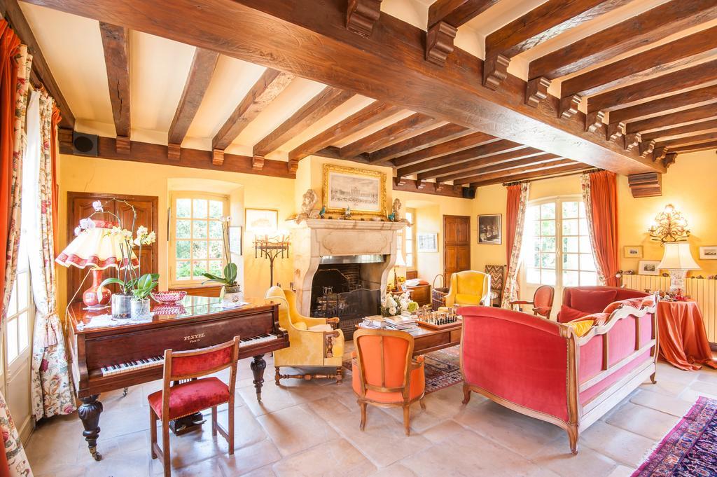 Le Petit Manoir Des Bruyeres Bed & Breakfast Villefargeau Exterior foto